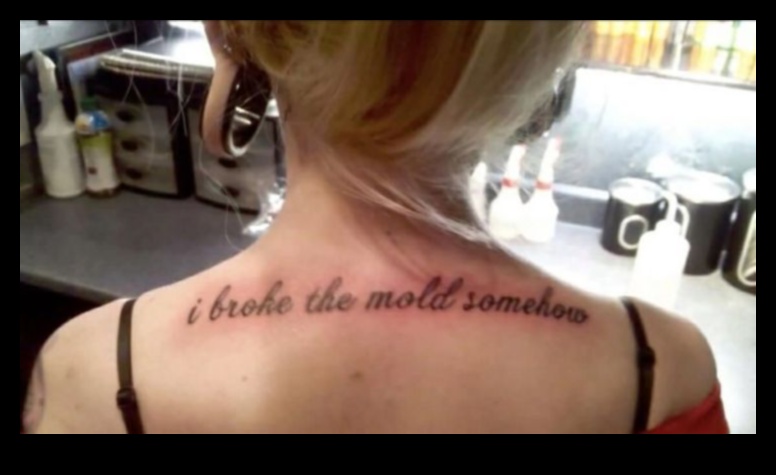 Abstraktas izteiksmes tetovējumi, kas salauž pelējumu 5 Abstraktas izpausmes: netradicionālā iekļaušana tetovējumu dizainā