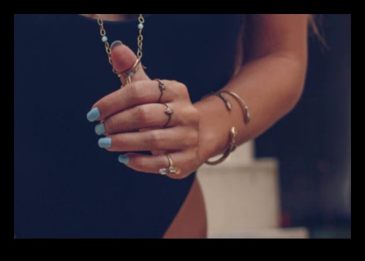 Pārsteidzoši apgalvojumi: no jauna definējiet savu stilu ar trekniem gredzeniem