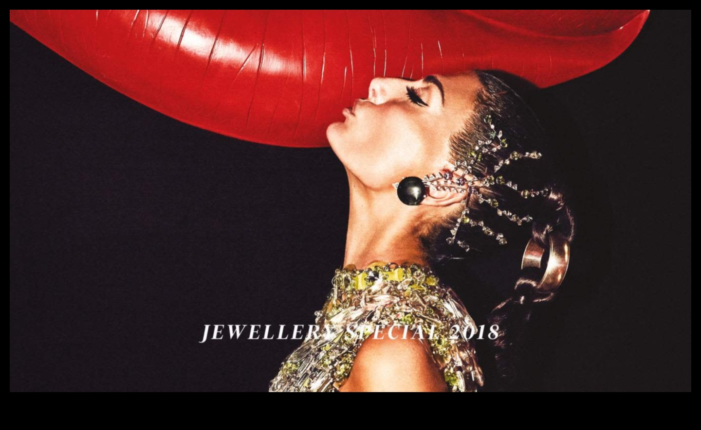 Atklāts šarms Izpētiet modes juvelierizstrādājumu burvību 5 Atklāts šarms: apgūstiet modes juvelierizstrādājumu burvību