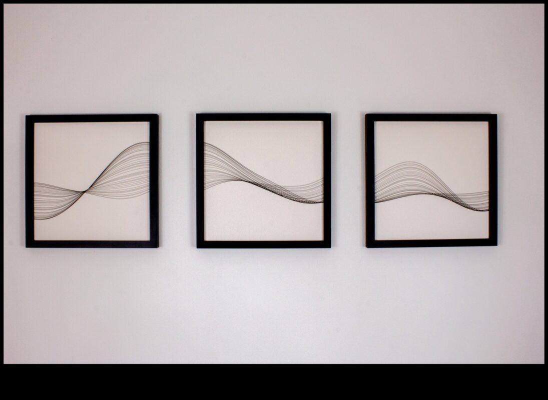 Knapi tur: ienirstiet smalkā minimālisma tintes dizaina valdzināšanā