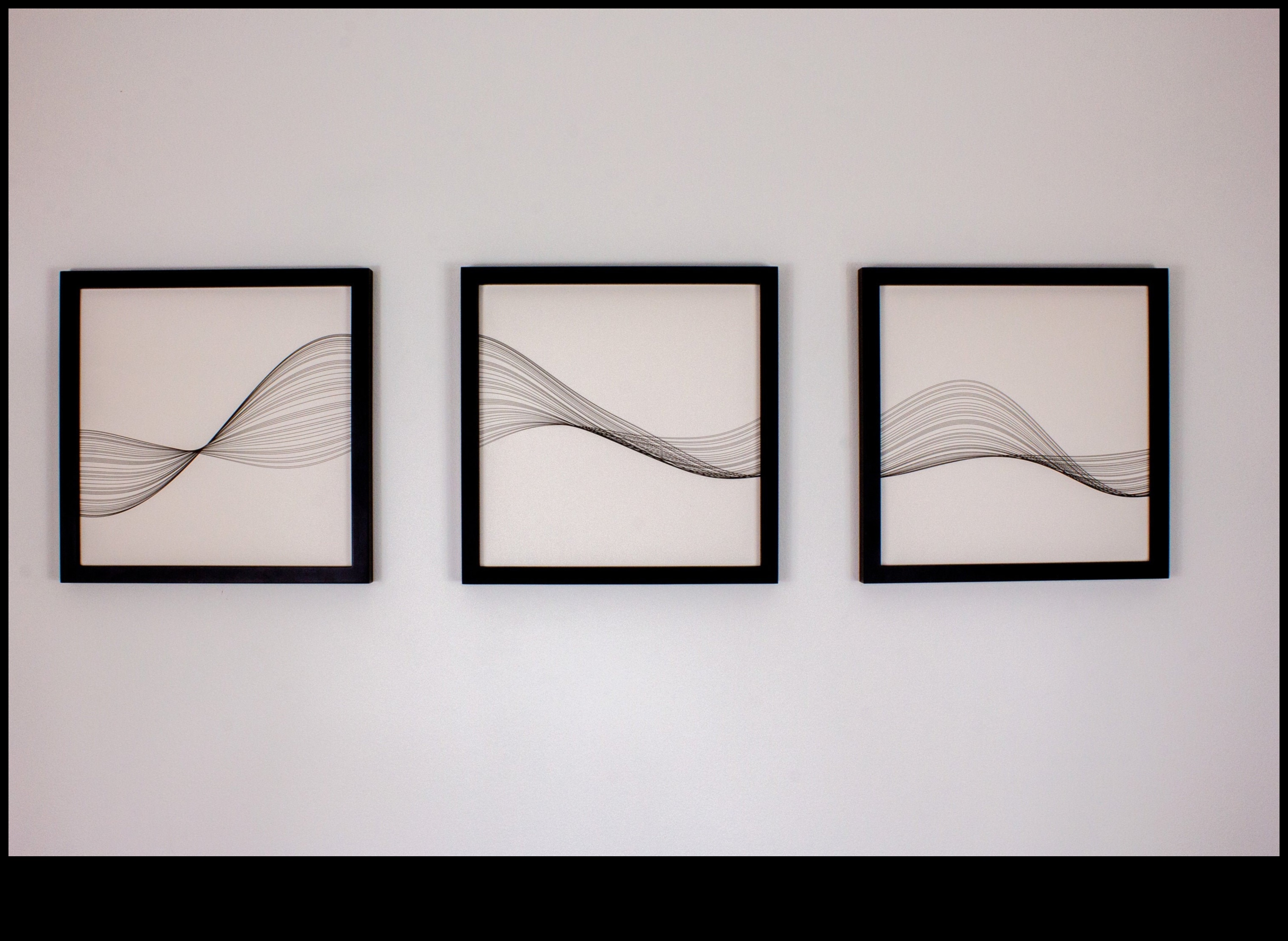 Knapi tur: ienirstiet smalkā minimālisma tintes dizaina valdzināšanā